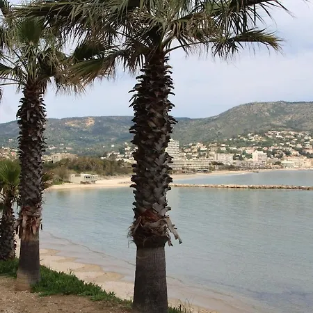 Cote D'azur 5 La Faviere Daire *